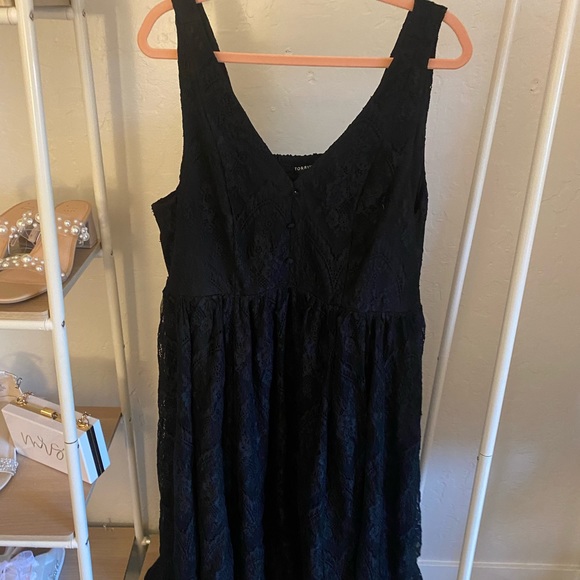 Black Lace Dress - Picture 2 of 3